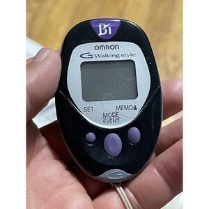 Omron HJ-720ITC Pocket Pedometer with Health Management Software Pre-Owned USED‎